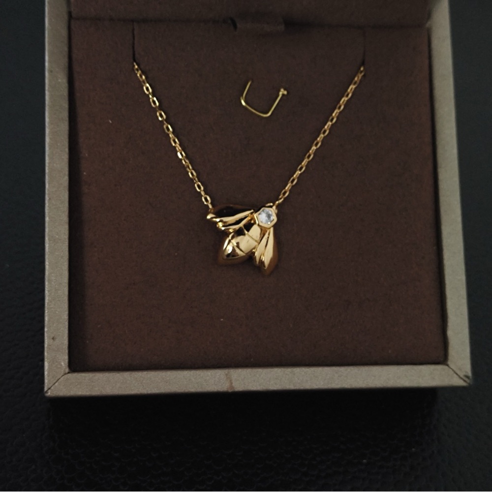 Chaumet 18K Gold Bee Charm Necklace with Sparkling Stone